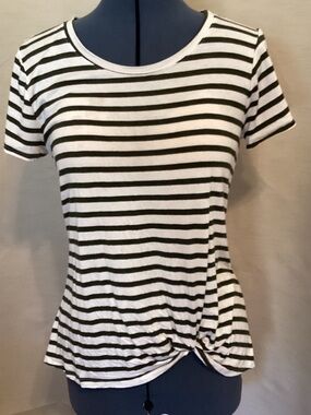 Women's Olive Green & Cream Striped Twist-Hem Tee
